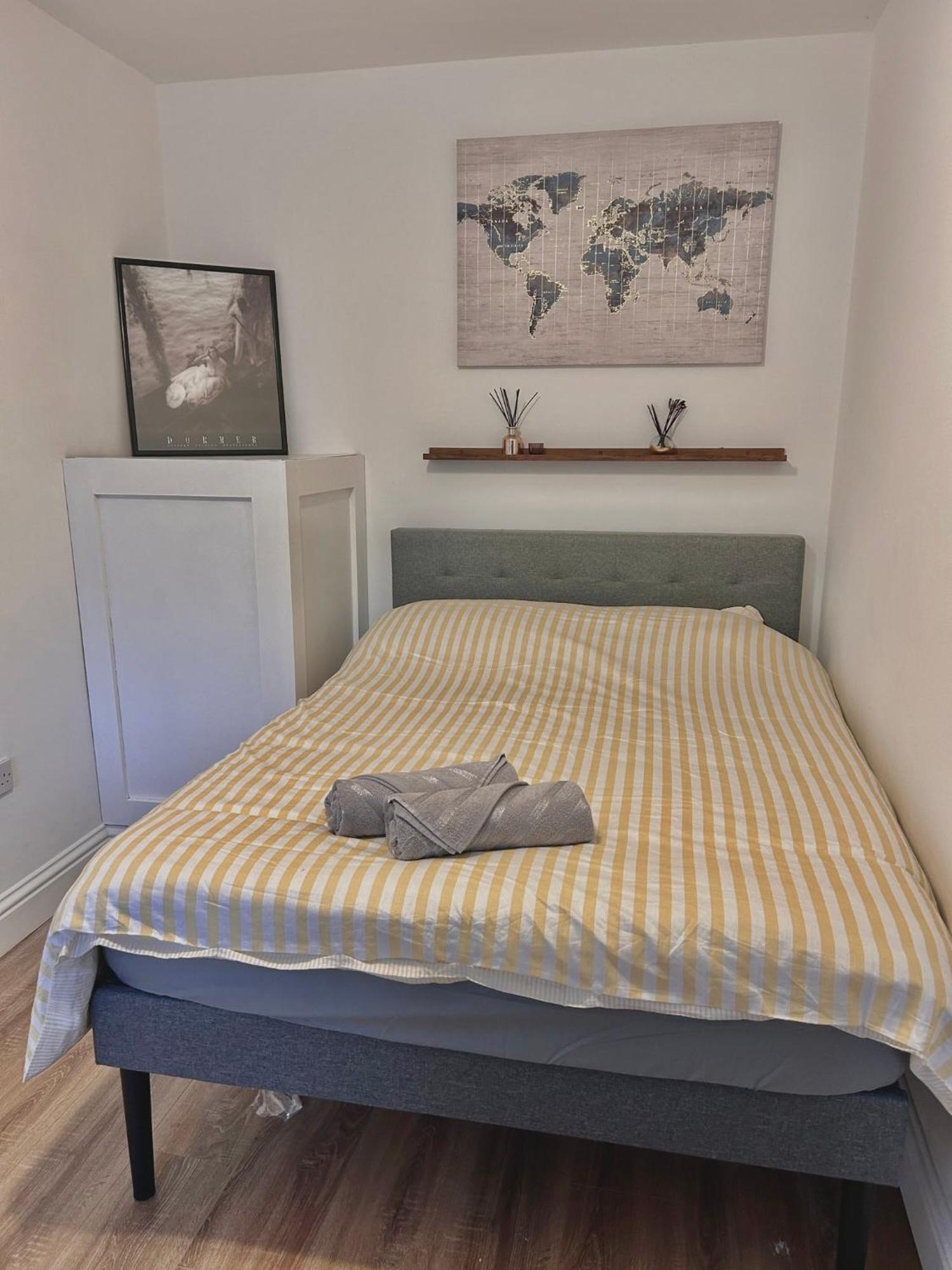Apartment Vibrant 2 Bedroom Flat With Secure Private Parking Birmingham